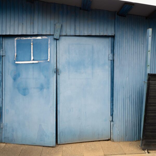 fixing sagging aluminum door